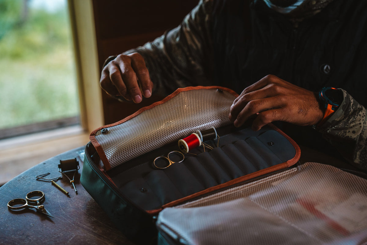 Fishpond Backwater Fly Tying Kit